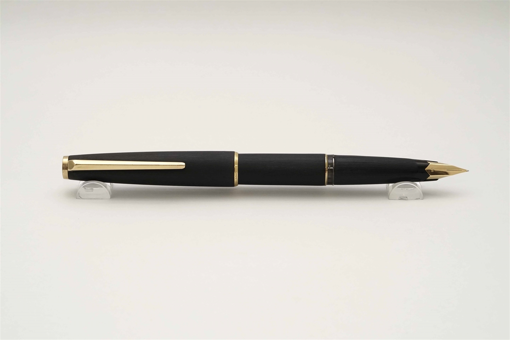 Montblanc 220 discount